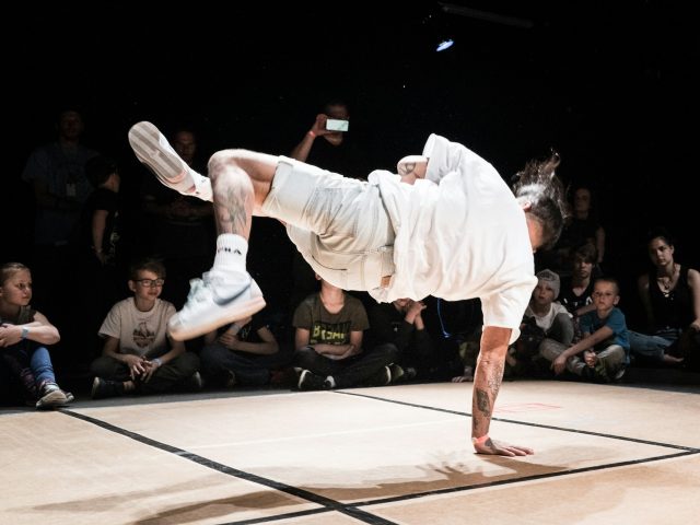 Quels sont les instruments utilisés dans le breakdance ?