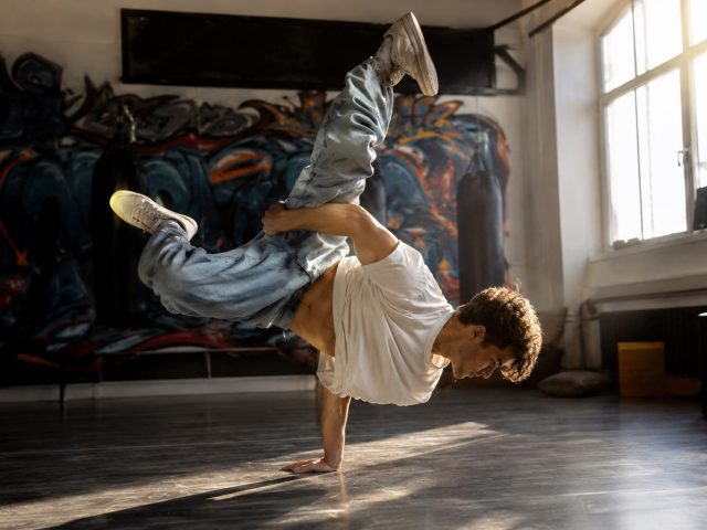Luminothérapie : votre meilleur allié pour récupérer après une session de breakdance ?